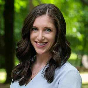 virtual-therapist-samara-richmond-in-front-of-forested-area